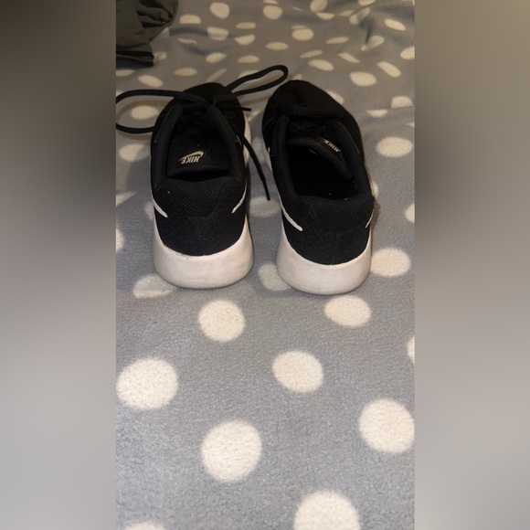 women’s nike size 7 shoes - Picture 2 of 5